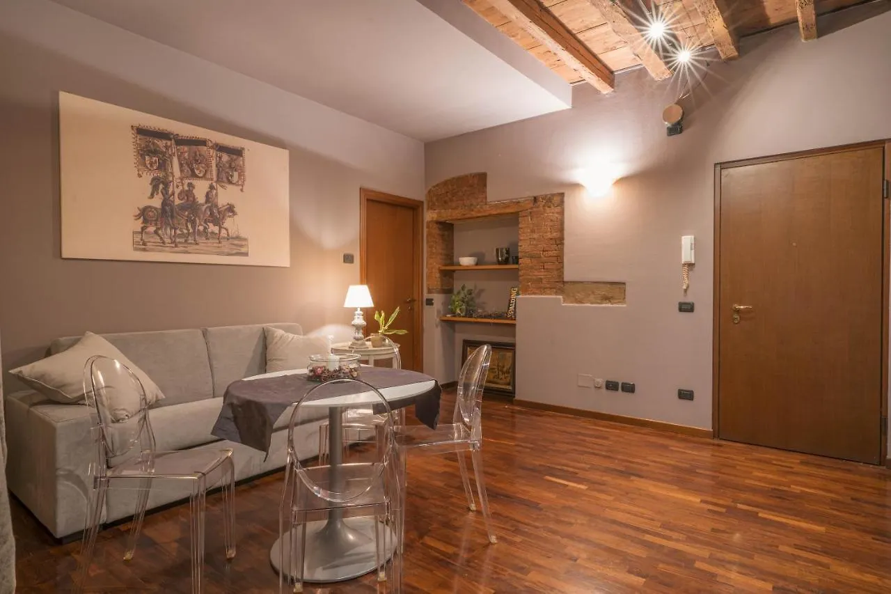 Napule...E Apartments Peschiera del Garda Italy