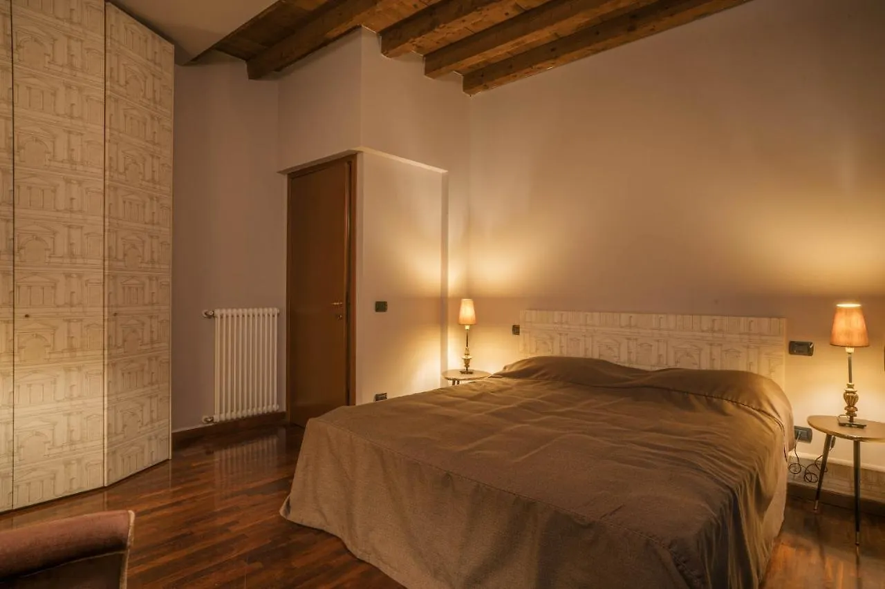 Napule...E Apartments Peschiera del Garda Italy